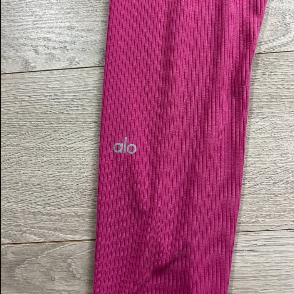 ALO Yoga Ribbed Pink Leggings - Picture 5 of 9